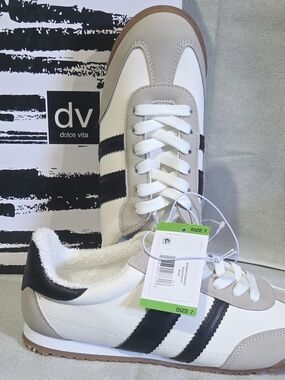 DV by Dolce Vita Black & White Striped Women's Sneaker